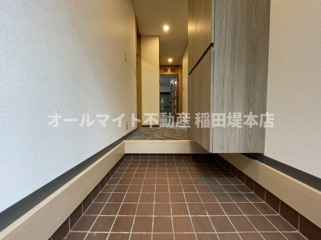 川崎市麻生区多摩美２丁目の一戸建ての玄関