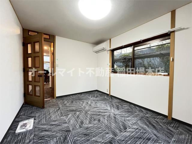 川崎市麻生区多摩美２丁目の一戸建ての寝室