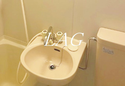 【洗面所】 | バンビエトワール | 洗面台です。