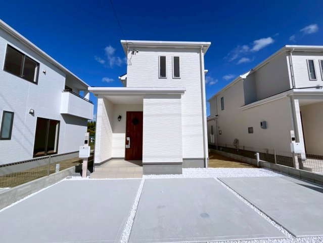 中頭郡読谷村字喜名の新築一戸建の外観