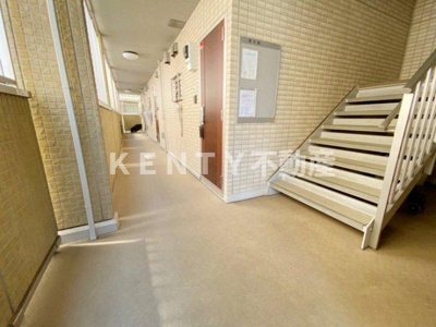 【ロビー】 | フラッツ・ベル | ゆとりのあるロビーです