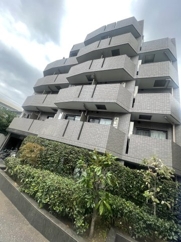 ルーブル渋谷初台弐番館の外観