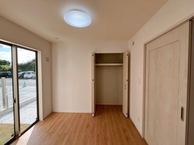 中頭郡読谷村字喜名の新築一戸建の洋室|4.5帖