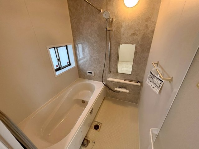 中頭郡読谷村字喜名の新築一戸建の浴室