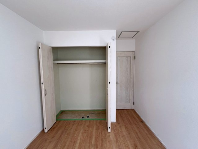 中頭郡読谷村字喜名の新築一戸建の洋室|5.2帖