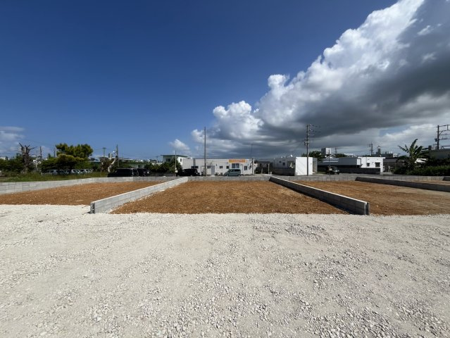 中頭郡読谷村字喜名の新築一戸建の外観|2025/10/10　現地写真