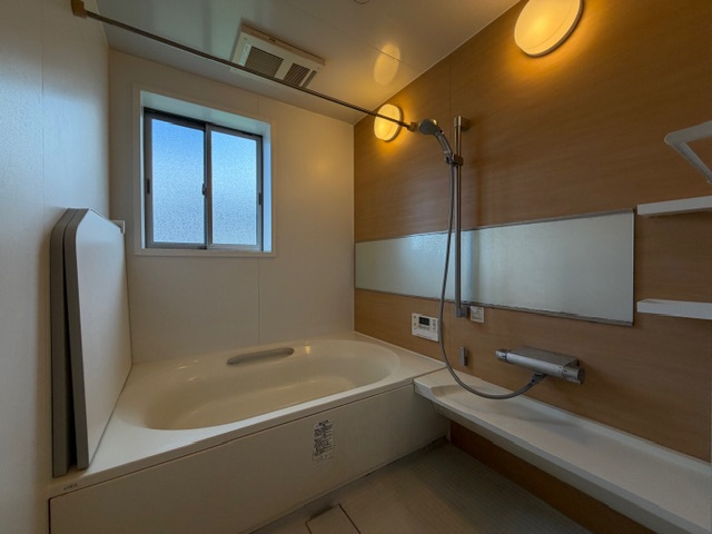 都城市梅北町の中古一戸建の浴室