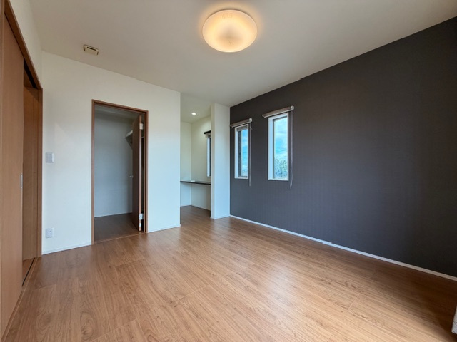 都城市梅北町の中古一戸建の洋室