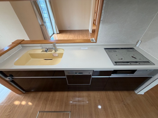 都城市梅北町の中古一戸建のキッチン