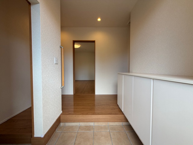 都城市梅北町の中古一戸建の玄関