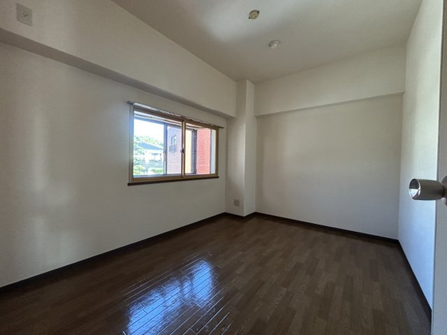 【洋室】 | 301号室