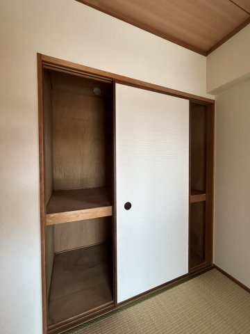【収納】 | 301号室