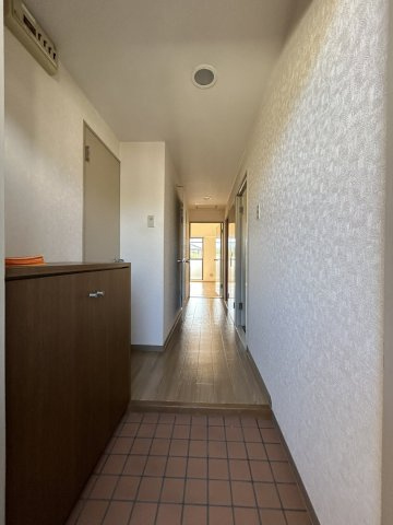 【玄関】 | 302号室