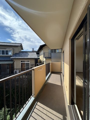 【バルコニー】 | 302号室