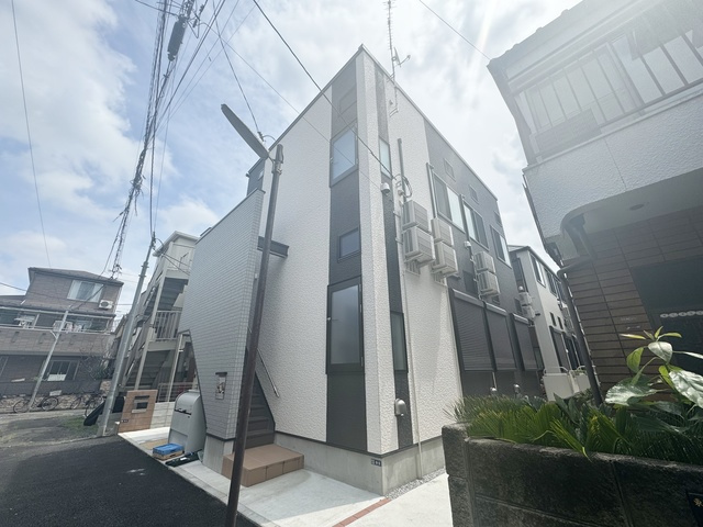 ソレイユテラス東十条の外観|落ち着いた雰囲気の外観です☆