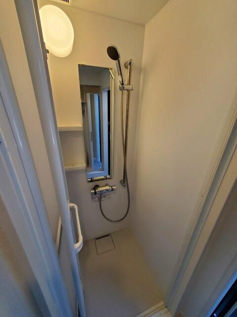 レインパレス西大島のシャワールーム