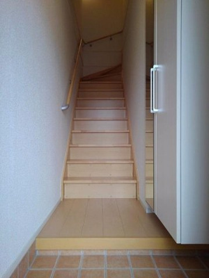 【玄関】 | フローラ久保Ａ