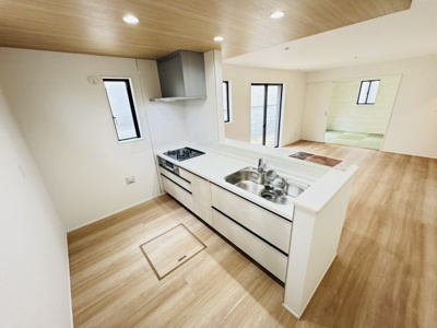 【キッチン】 | 松戸市中和倉新築戸建（中和倉10期） | お手入れしやすいレンジフード・シンクの水栓には浄水器がついてます！