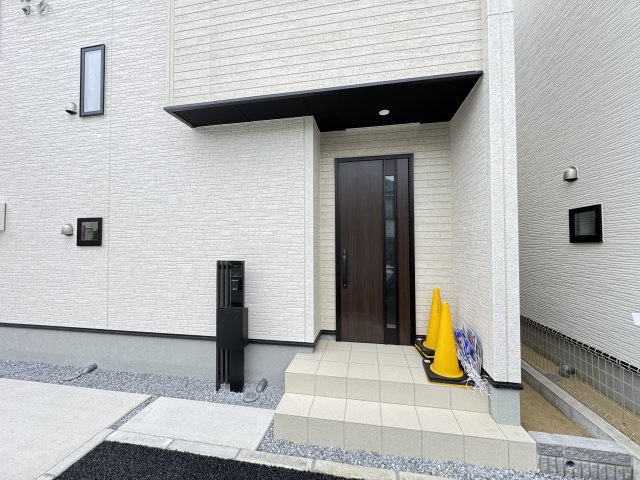 松戸市中和倉新築戸建（中和倉10期）のエントランス|エントランス・玄関ポーチ