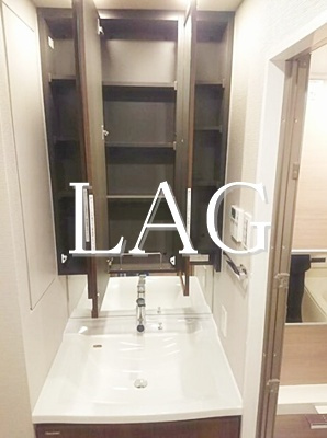 【独立洗面台】 | アルソスフォート調布 | 独立洗面台です。