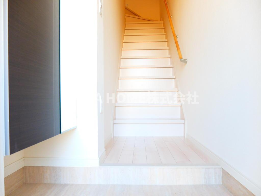 Ｃａｓａ美輪Ⅱの玄関|お部屋は２階です☆彡