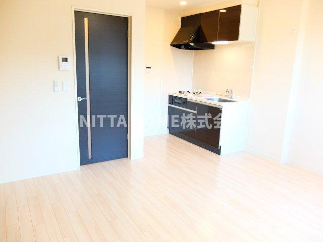 Ｃａｓａ美輪Ⅱの洋室|光が差し込む明るい室内です◇