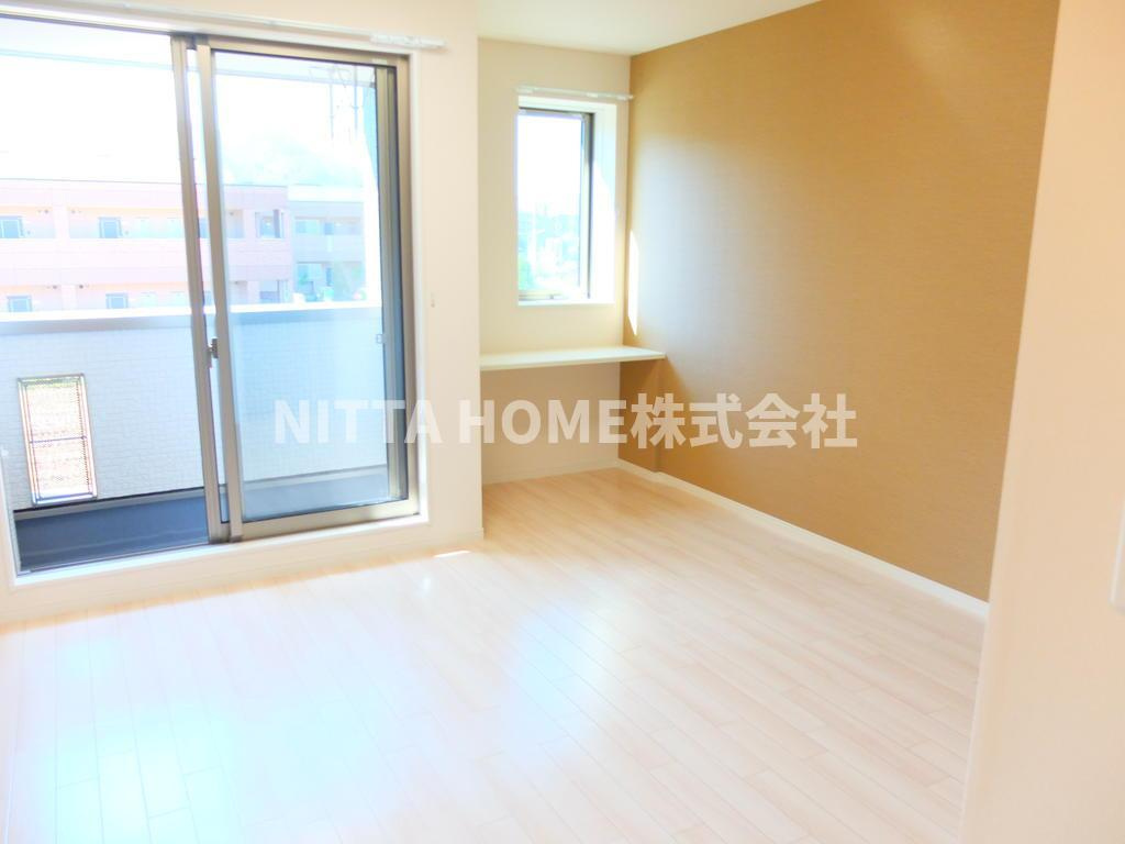 Ｃａｓａ美輪Ⅱの居間・リビング|広々リビング全室洋室のお部屋♪