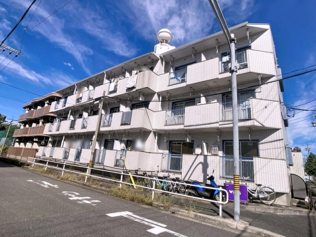 スワンハイツ並木の外観