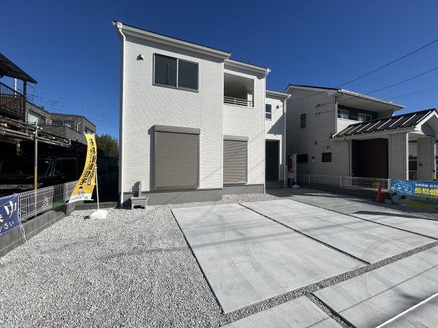 新築　高崎市町屋町　Livele Garden.S　１号棟の駐車場|現地写真　駐車スペースは並列2台分可能です！
