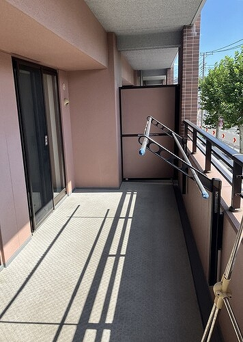 横濱山手テラス　弐番館のバルコニー|日当たり良好の南向きバルコニー