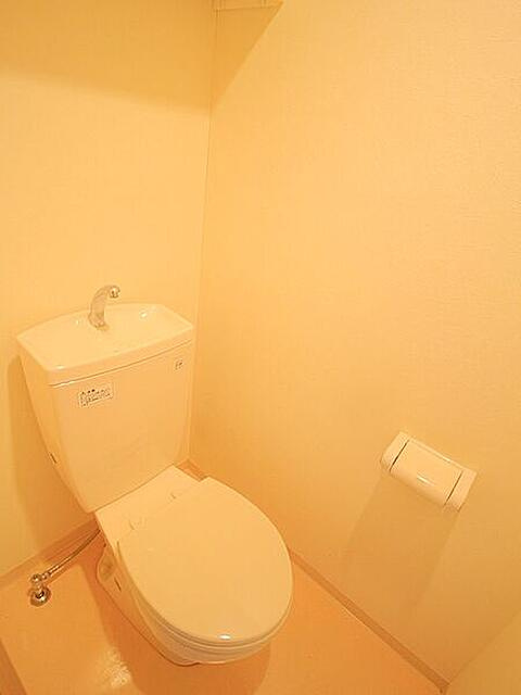 板橋区常盤台３丁目の賃貸マンションのトイレ