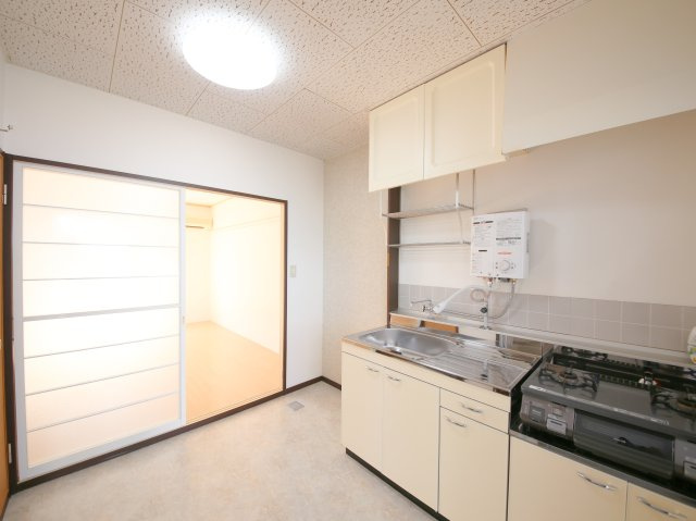 パシフィック青江のキッチン|※写真は別の部屋のものです。