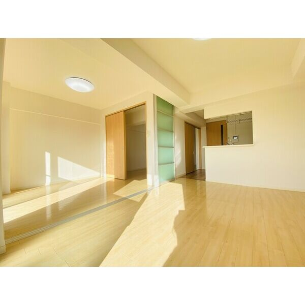 グランドメゾンUNの洋室