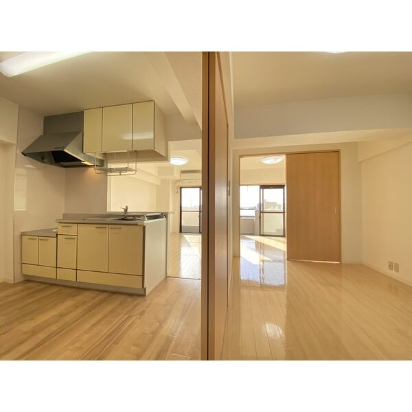 グランドメゾンUNの居間・リビング