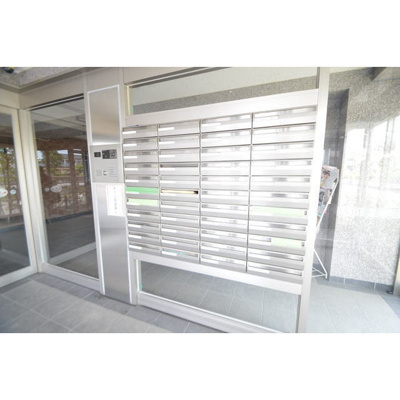 【エントランス】 | モア　ルミーネ