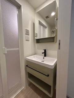 アドバンス江坂ラシュレの独立洗面台|使いやすい独立洗面台です