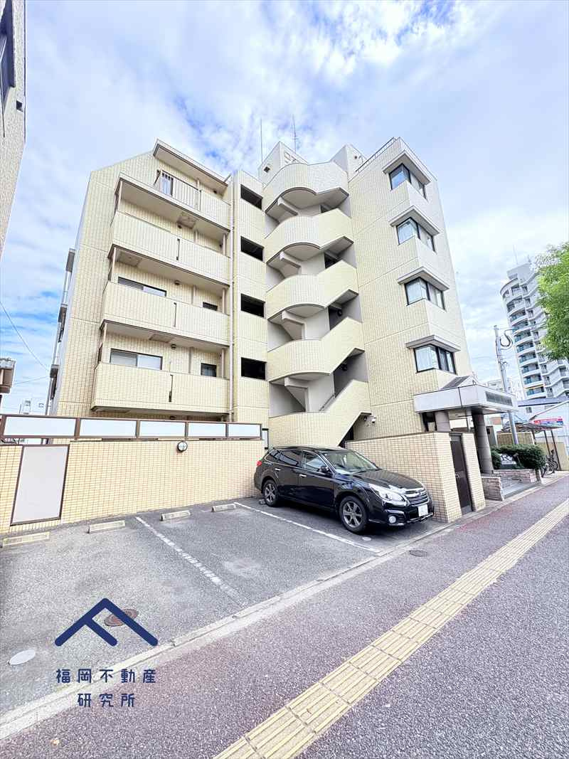 ロマネスク大濠アネックスの外観