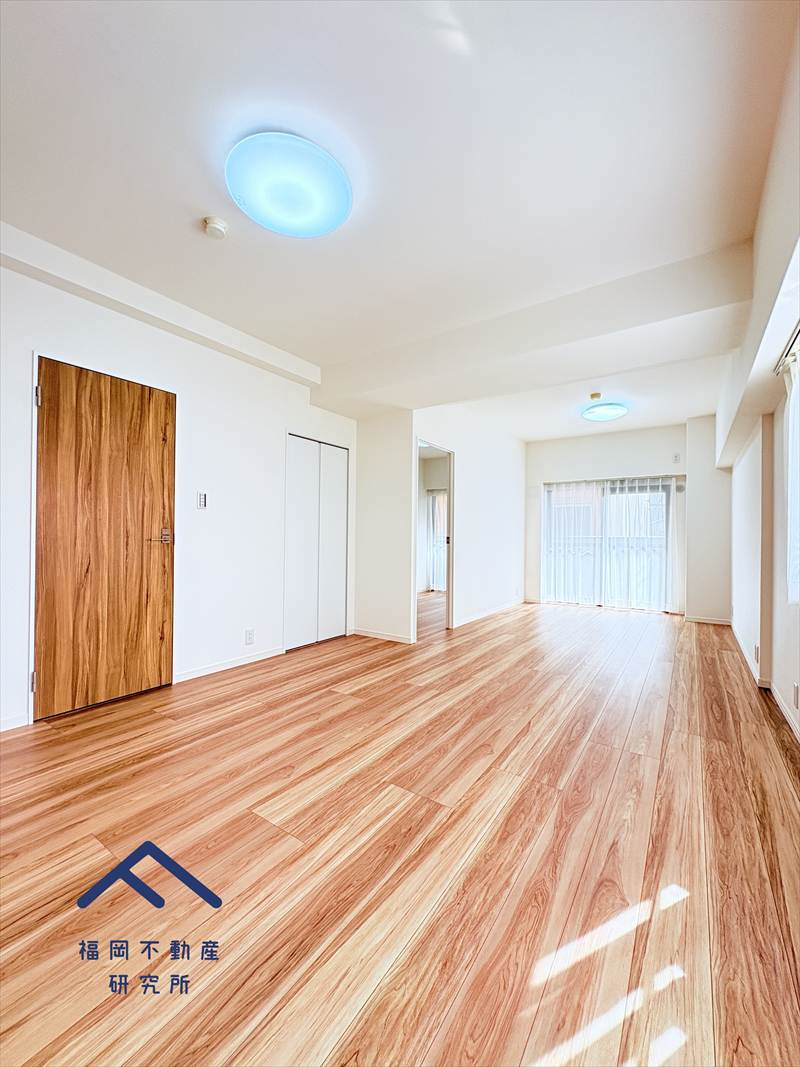 ロマネスク大濠アネックスの居間・リビング