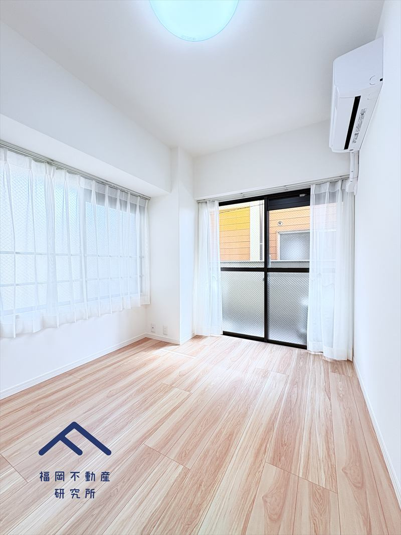 ロマネスク大濠アネックスの居間・リビング