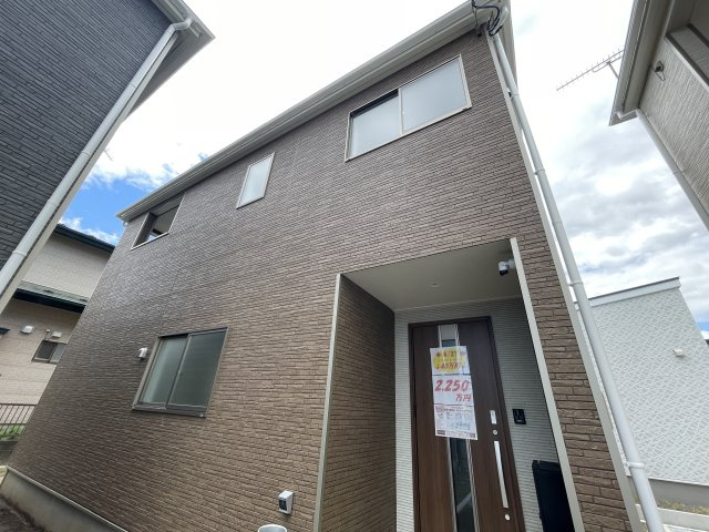 クレイドルガーデン八戸市石堂第11　2号棟