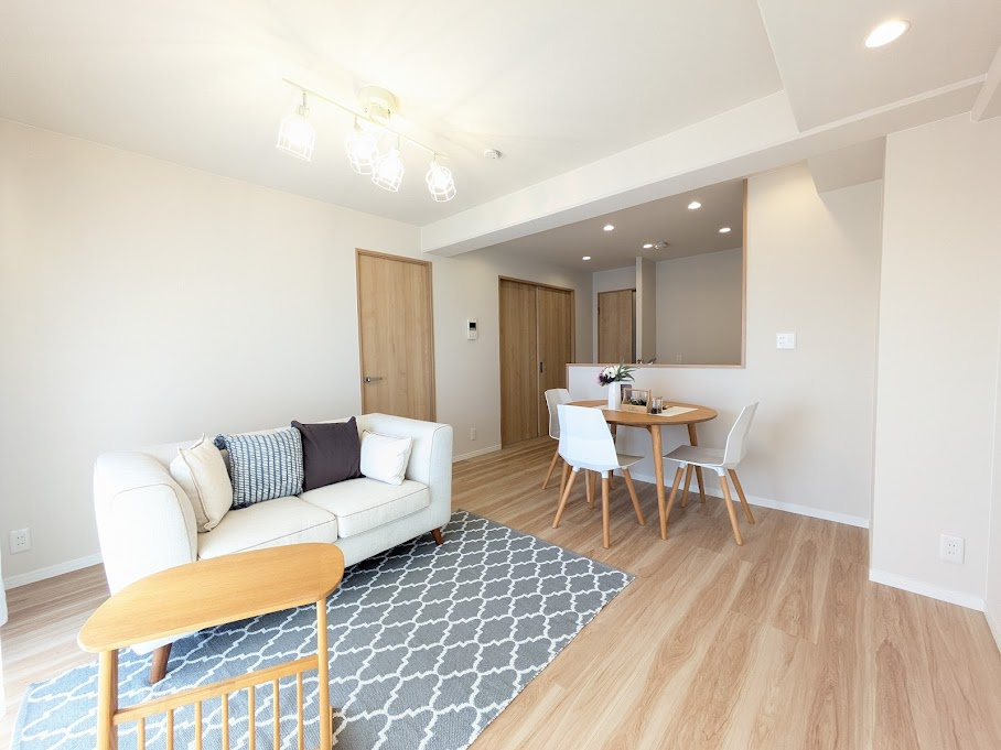 【居間・リビング】ハウベストマンション帯山三番館 