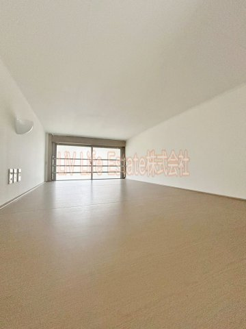 メゾン・ド・アイのその他