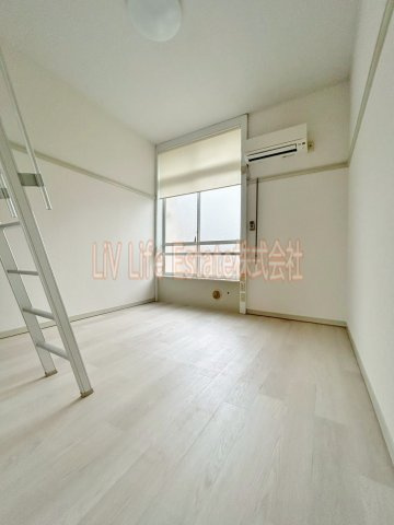 メゾン・ド・アイの居間・リビング