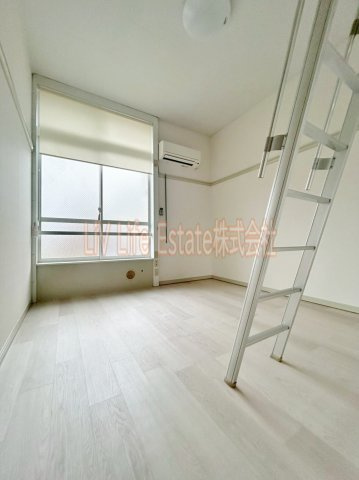 メゾン・ド・アイの居間・リビング