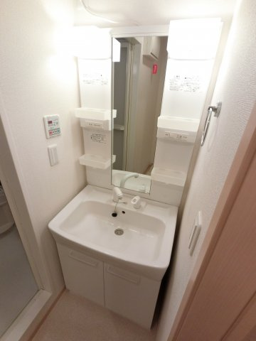 【独立洗面台】