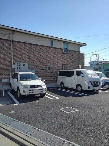 ベル・オーブの駐車場