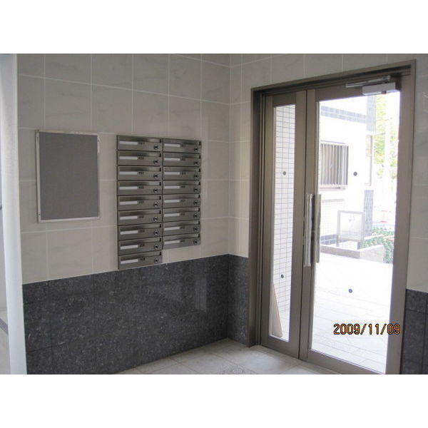 クレインアヴェニューのエントランス