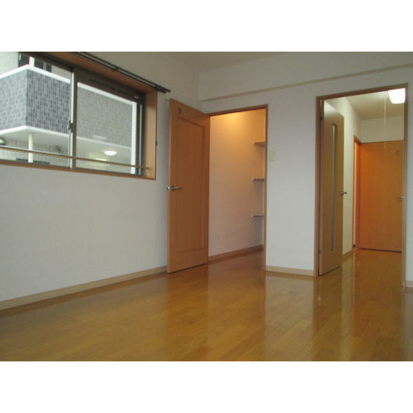 クレインアヴェニューの居間・リビング