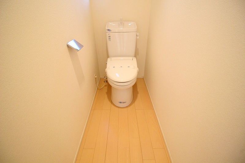 南馬込6丁目戸建のトイレ