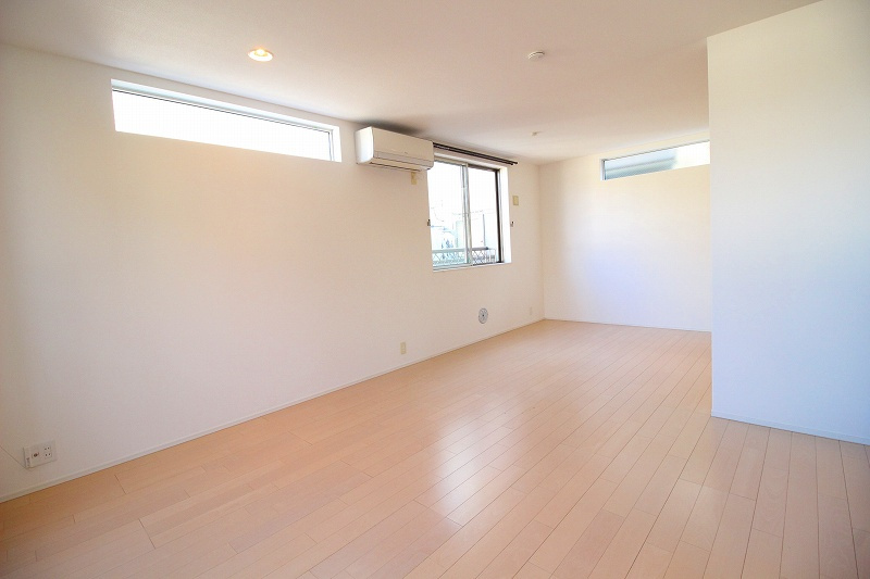 南馬込6丁目戸建の居間・リビング